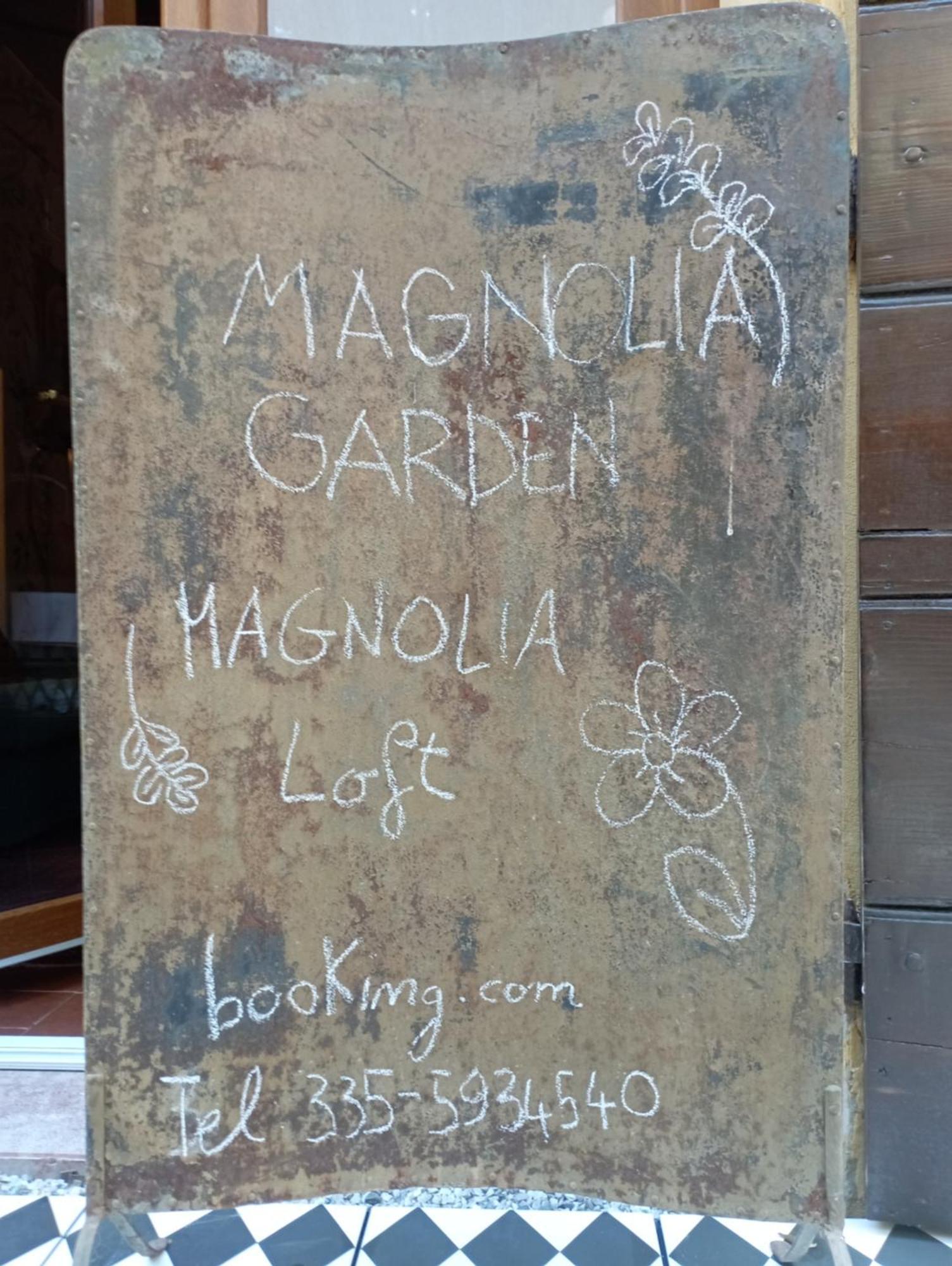 Magnolia Garden Loft Lägenhet Ferrara Exteriör bild